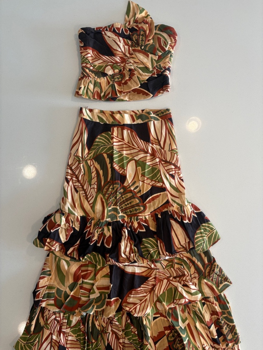 Zara Tropical Leaf Tiered Maxi Skirt in Green, Black, Cream - Picture 2 of 7